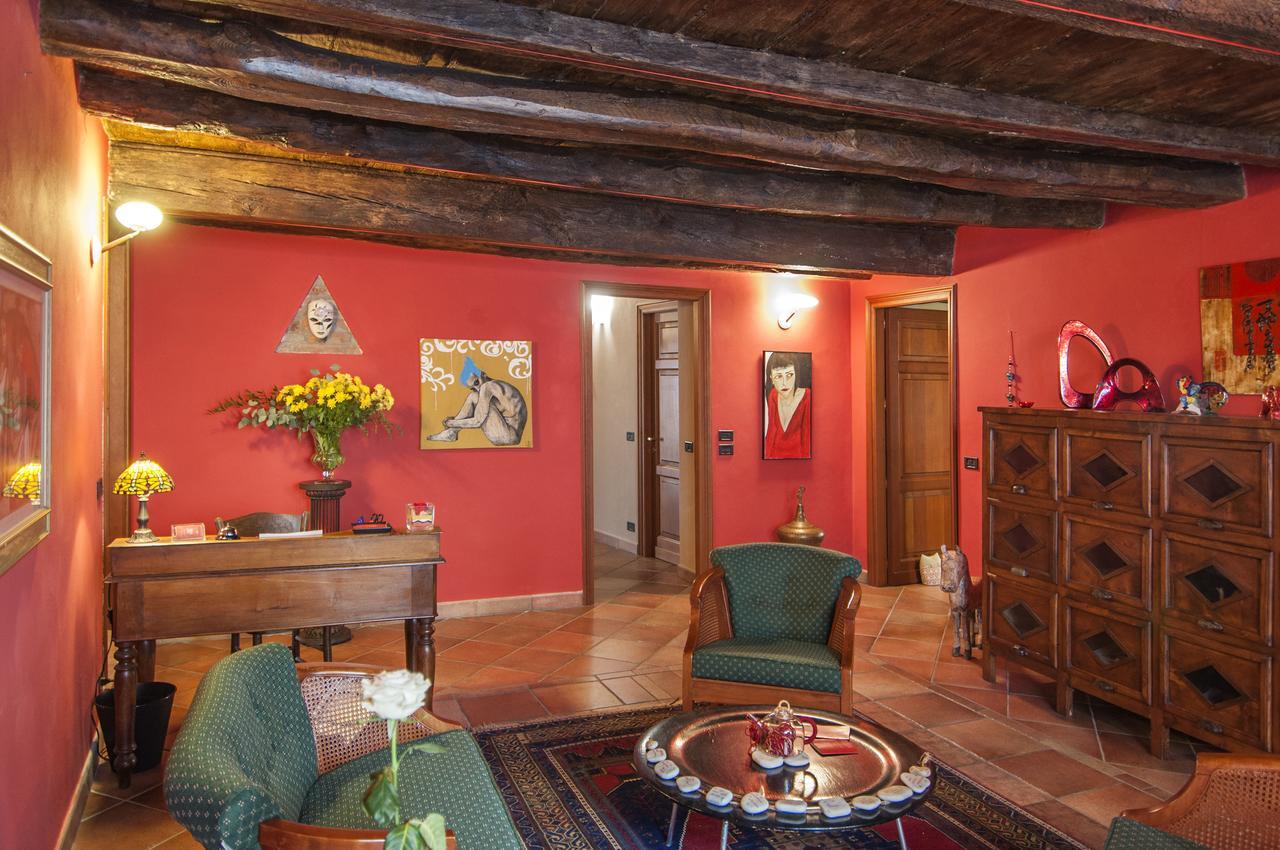 Casa Asso Di Coppe B&B Альба Экстерьер фото