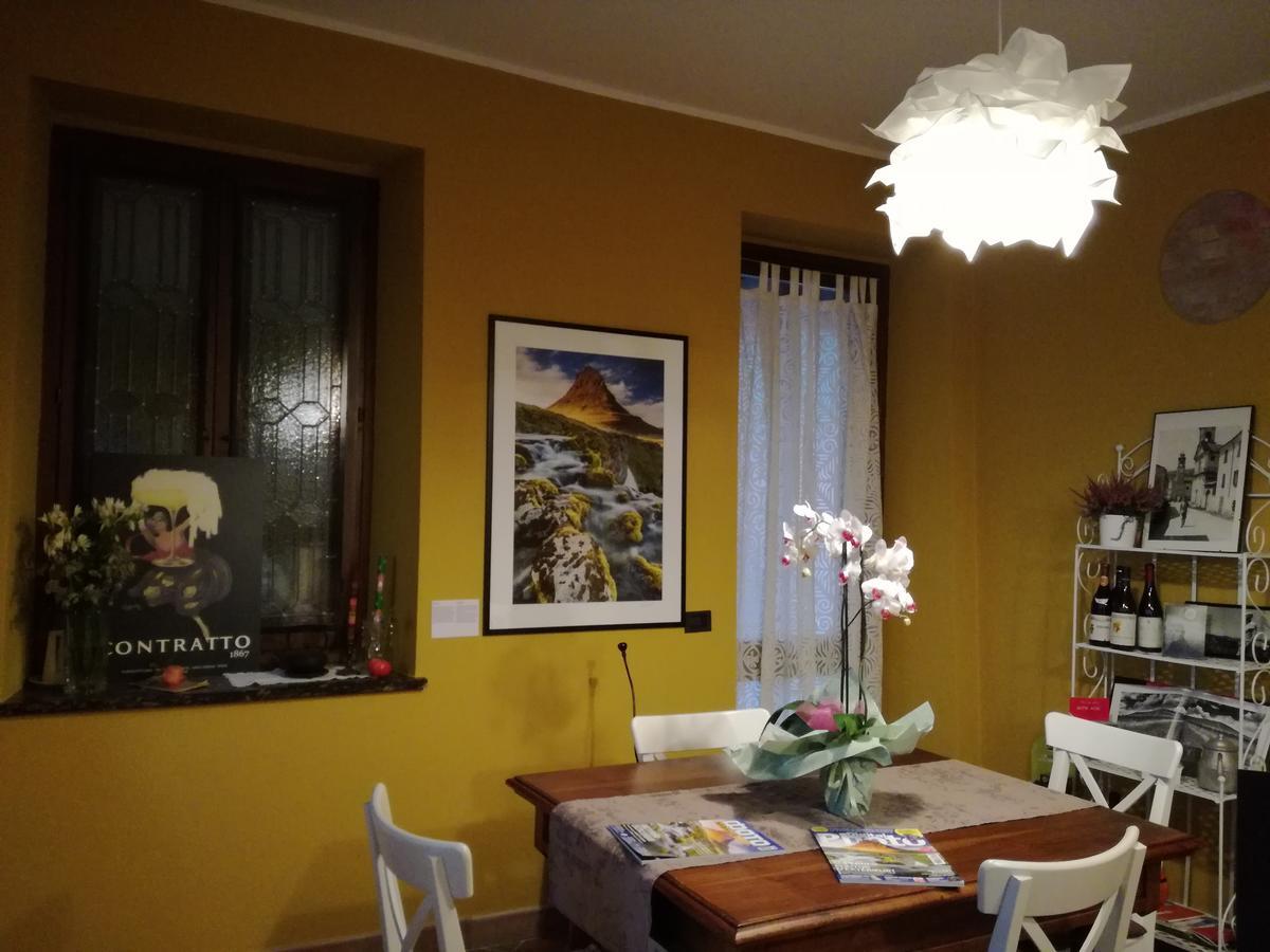 Casa Asso Di Coppe B&B Альба Экстерьер фото